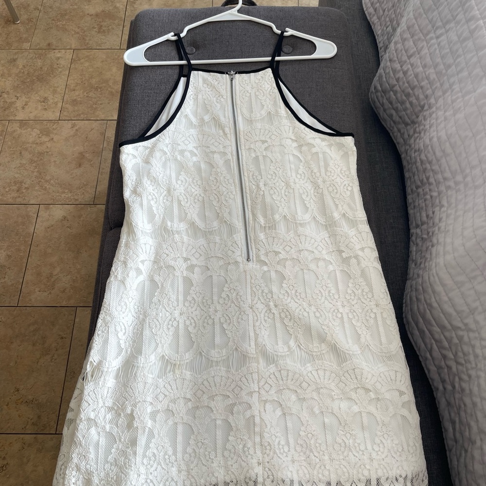 Dress - Picture 2 of 4
